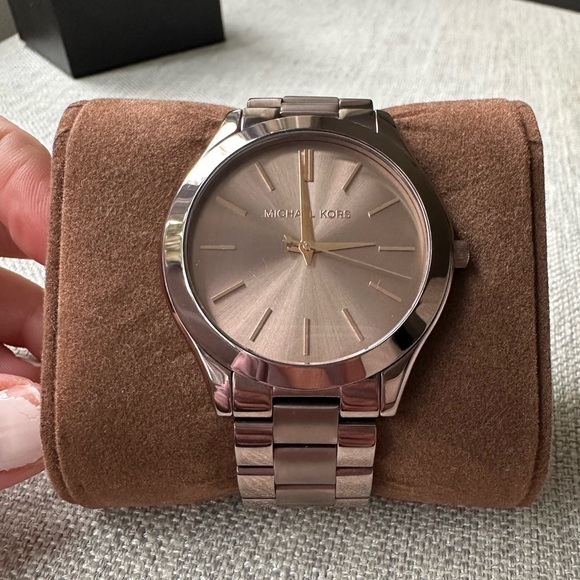 Michael Kors Slim Runway Rose Gold-tone Stainless Steel Watch - Picture 4 of 5